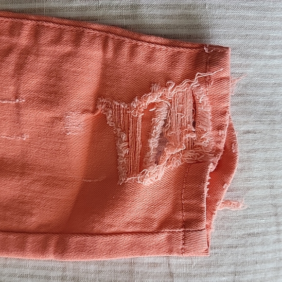 CELLO Jeans - Picture 2 of 8